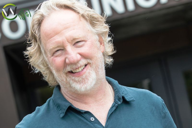 What is Timothy Busfield Net Worth 11/29/2024